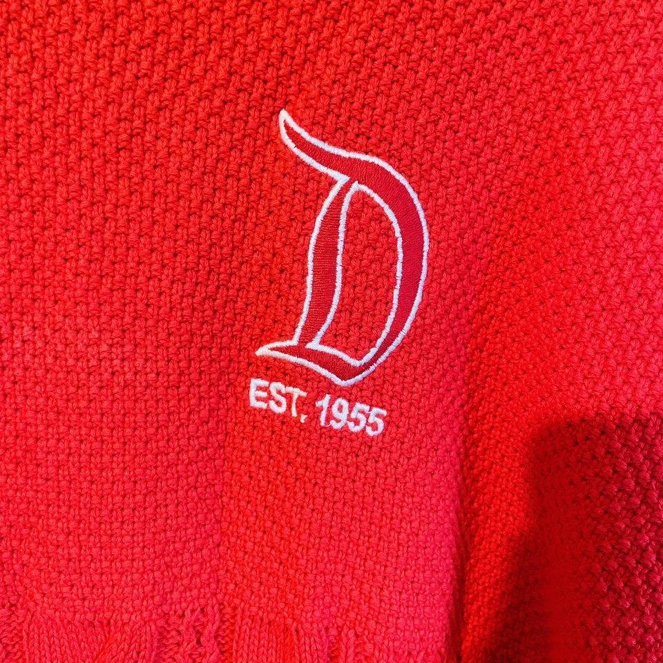 Suéter tejido con cable rojo navideño Disneyland Spirit Jersey pequeño de gran tamaño  Foto 2 de 4