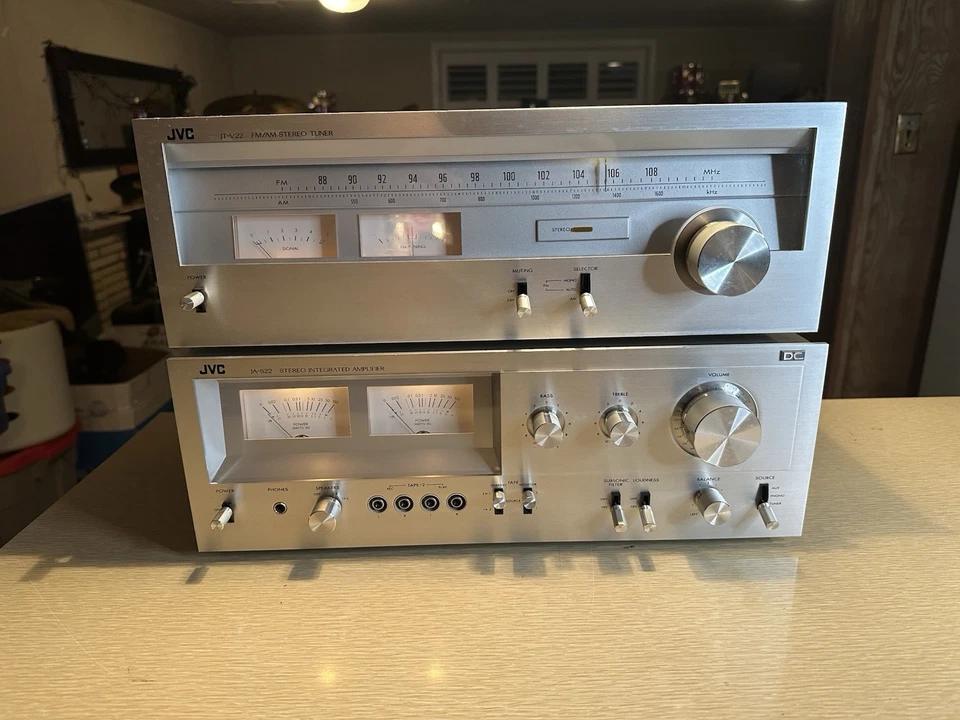 Vintage JVC JA-S22 Stereo amplifier 1978 + JT-V22 Tuner Full Service! STUNNING! - Image 3 of 4