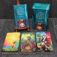 The Light Seer's Tarot: A 78-Card Deck & Guidebook • Chris-Anne • Inglese