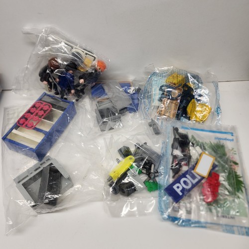 VINTAGE 1997 PLAYMOBIL 3957 POLICE STATION HEADQUARTERS Open Box - Picture 5 of 10