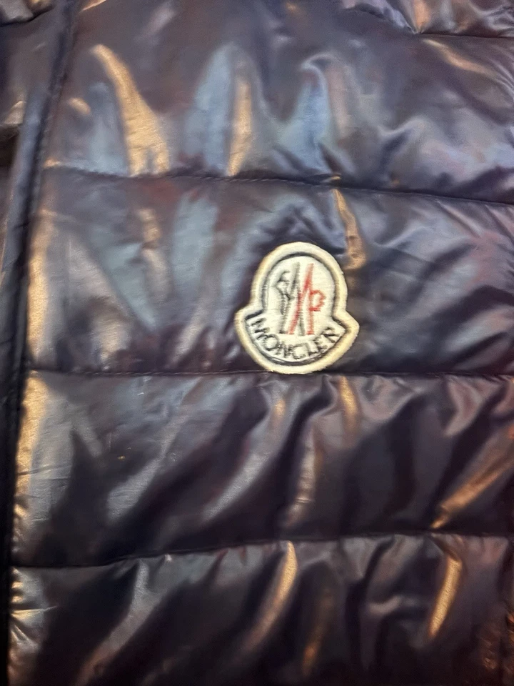 Women's MONCLER Glygos Hooded Puffer Vest Size S - Image 3 of 4