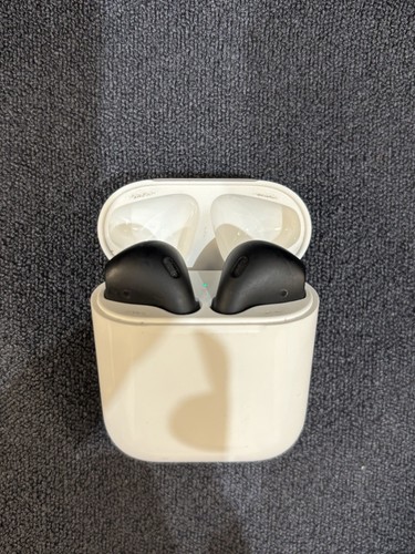 Lot Of 3 - Apple AirPods 2nd Generation with Charging Case *READ* - Zdjęcie 3 z 14