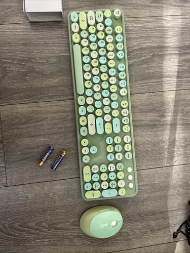 Mofii Sweet Wireless Computer Keyboard and Mouse Combo, Full Size Keyboard Green