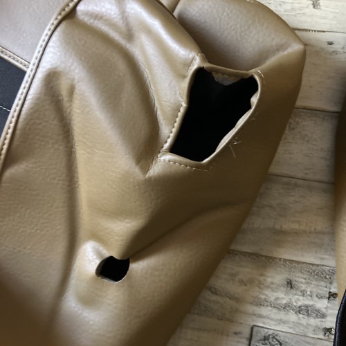 Cubiertas de asiento de primera fila personalizadas Coverking para camioneta/SUV Dodge - Imagen 6 de 9
