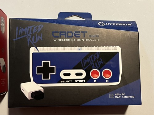 2 LIMITED RUN GAMES "Cadet" Premium Bluetooth Controllers for Nintendo NES - Picture 3 of 7