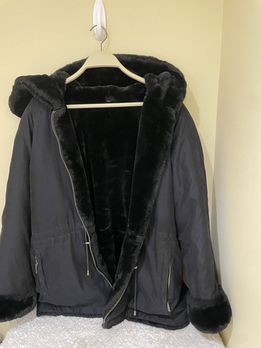 WOMEN’S TWO WAYS TO WEAR HEAVY WINTER FAUX FUR JACKET SIZE M. GREAT CONDITION - Picture 4 of 13