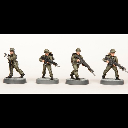 Wargames Atlantic 'Death Fields Female Cannon Fodder (24)' 28mm Soldiers - Picture 4 of 6
