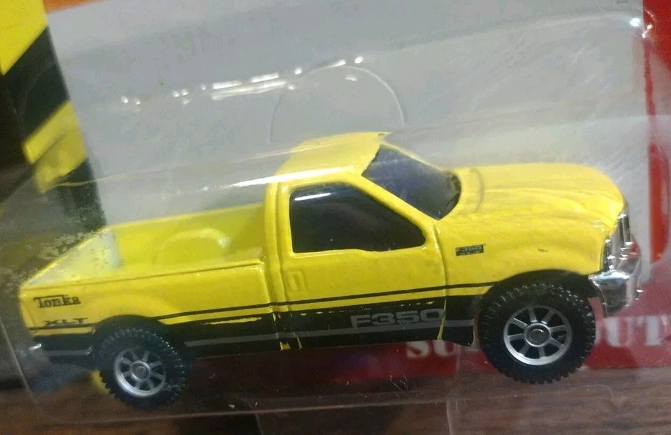 Tonka Diecast Collection #45 Amarillo F350 Super Duty Metal con Piezas de Plástico  Foto 2 de 4