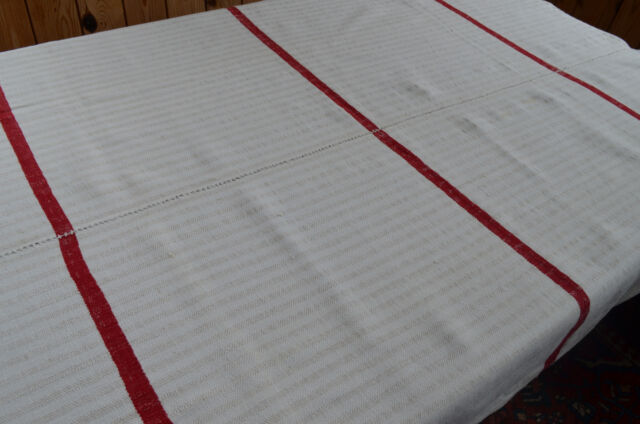 Uraltes schweres handgewobenes Leinen 135 x 97 mit rotem Monogramm KA Uraltes schweres handgewobenes Leinen 135 x 97 mit rotem Monogramm KA