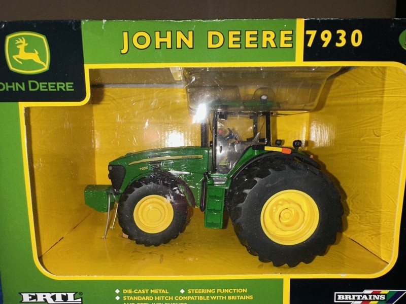 Ertl John Deere 7930 4 WD Tractor 1/32 15857 #135*