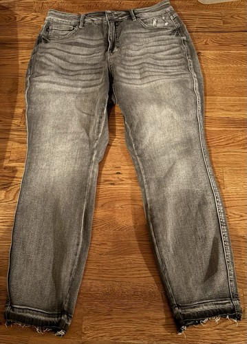 Judy Blue Black Raw Hem Jeans, Size 16W, EUC - 第 1/6 張圖片
