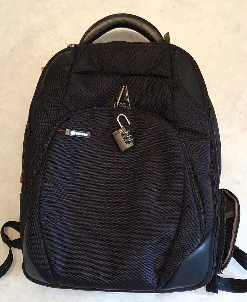 Delsey Paris Rucksack Unisex Schwarz Reise Business Laptop groß mit Schloss