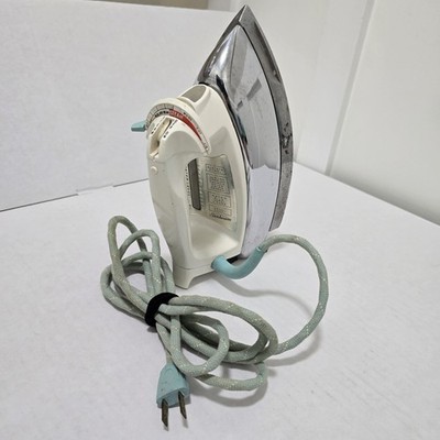 vintage 60's Sunbeam Ironmaster steam iron S-6 Turquoise  Cloth Cord- Tested