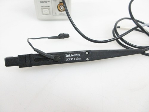TEKTRONIX TCPA300 AC/DC CURRENT PROBE AMPLIFIER DC TO 100 MHZ & TCP312 PROBE 30A - Picture 6 of 17