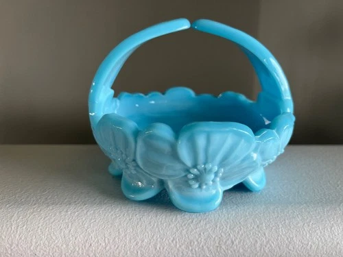 Rare Vintage Westmoreland Solid Blue Dogwood Split Handled Basket