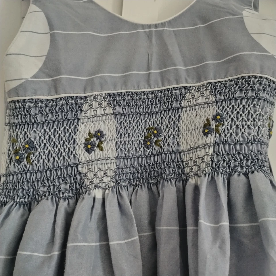 Robe pour fillette taille 6-7ans 100% coton de Madagascar - Photo 2/4