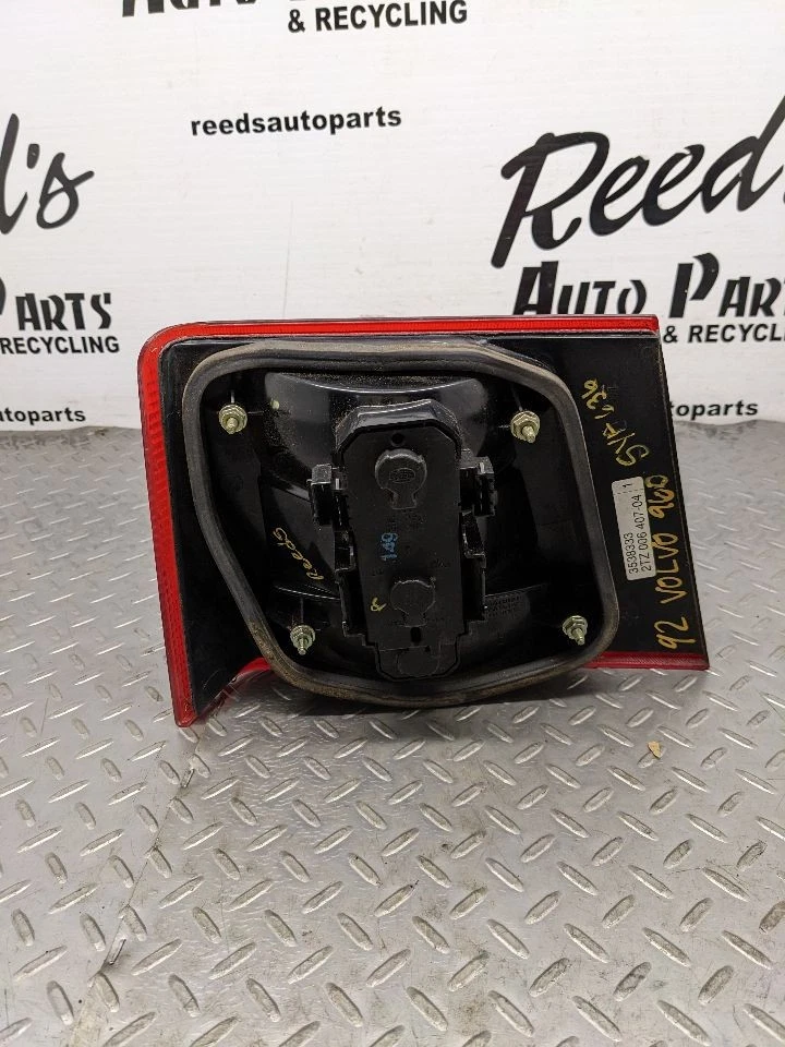 Passenger Tail Light Sedan Decklid Mounted Fits 91-95 VOLVO 940 1155912 - Image 2 of 4