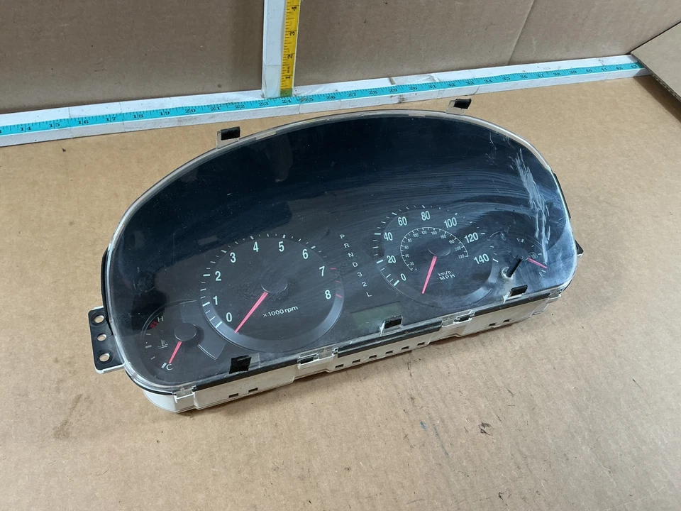 Cuadro de instrumentos velocímetro Hyundai Elantra 2004-2006 OEM Foto 4 de 4