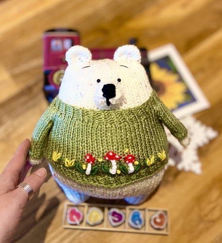 Teddy bear,soft Toy, With mushroom embroidery On A Jumper - Bild 2 von 2