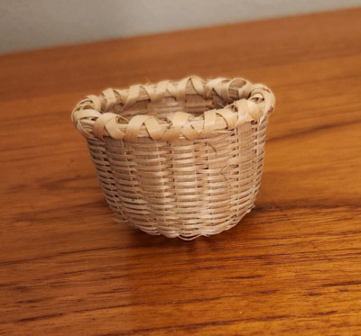MINIATURE Very Small hand woven BUSHEL Basket 2'' X 1''