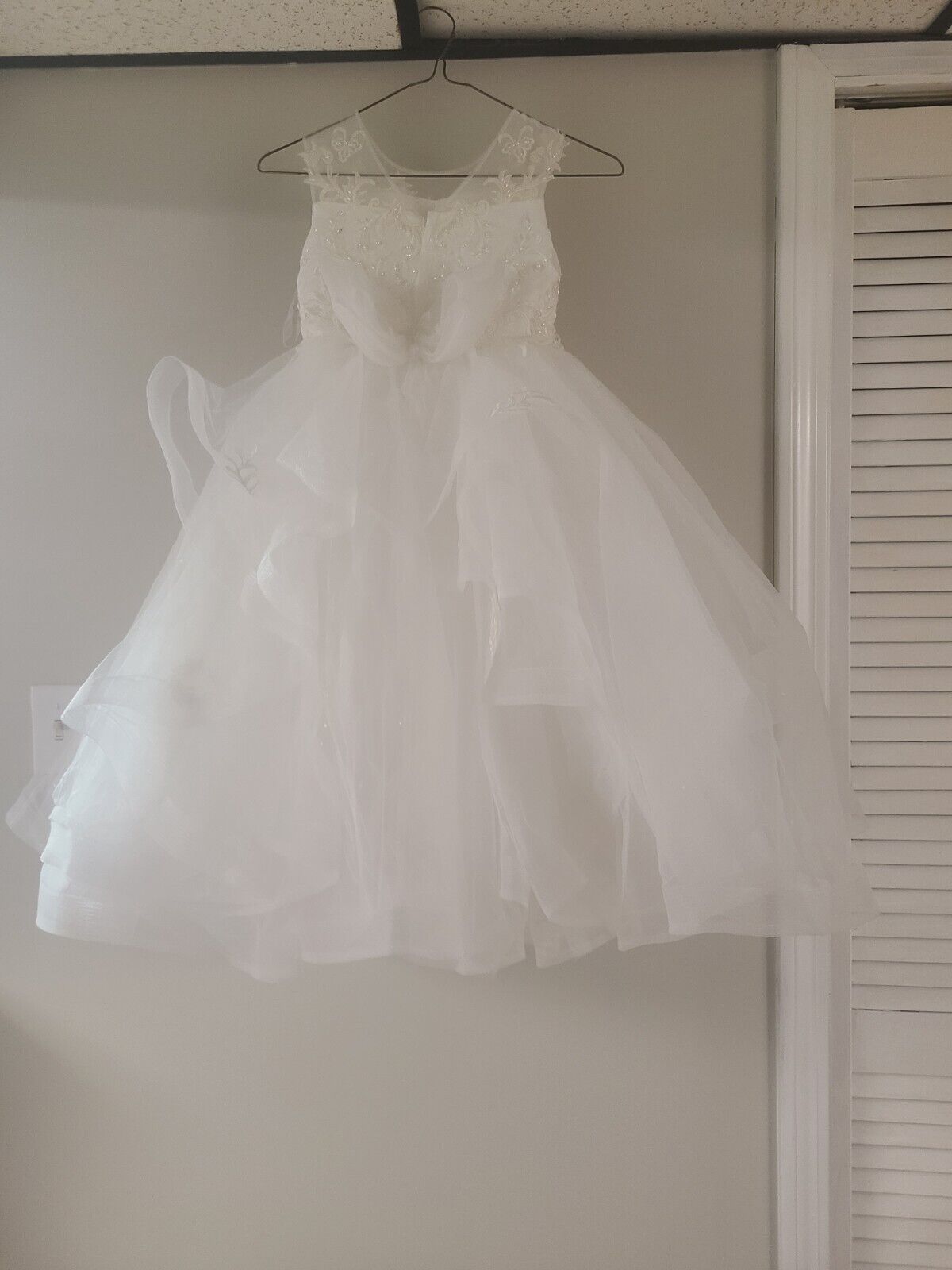 Picture 1 of 8