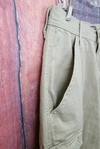 EUC Polo Jeans Co. Mens Flat Front Cargo Shorts Size 34 Green - Picture 8 of 12