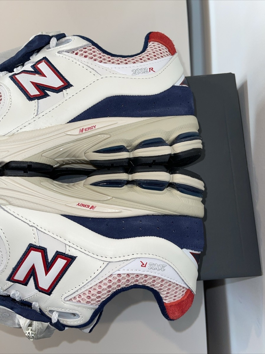 New Balance 2002R Team Red Navy Pouch M2002RVE Mens Running  display picture 1