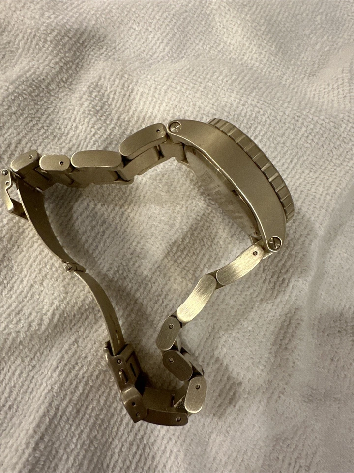 Nixon 302559 A0371219 Lefty 42-20 Chronograph Gold Tone Mens Watch - Image 4 of 4