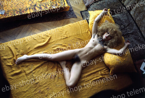 orig. Foto Hippie-Mädchen nackt Busen Voyeur Erotik Fetisch München Pop Art 1968