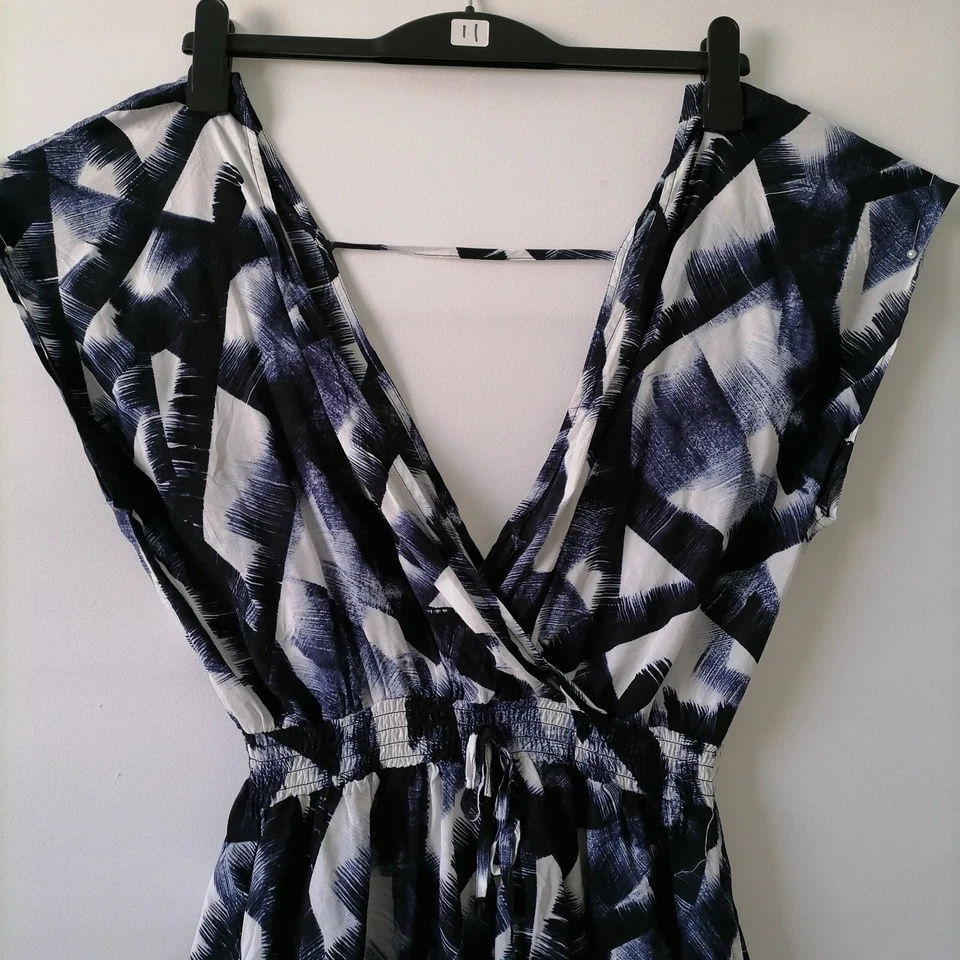 NWT Dolce Vita Womens Multicolor Surplice Neck Abstract Print Romper Size S - Image 2 of 4