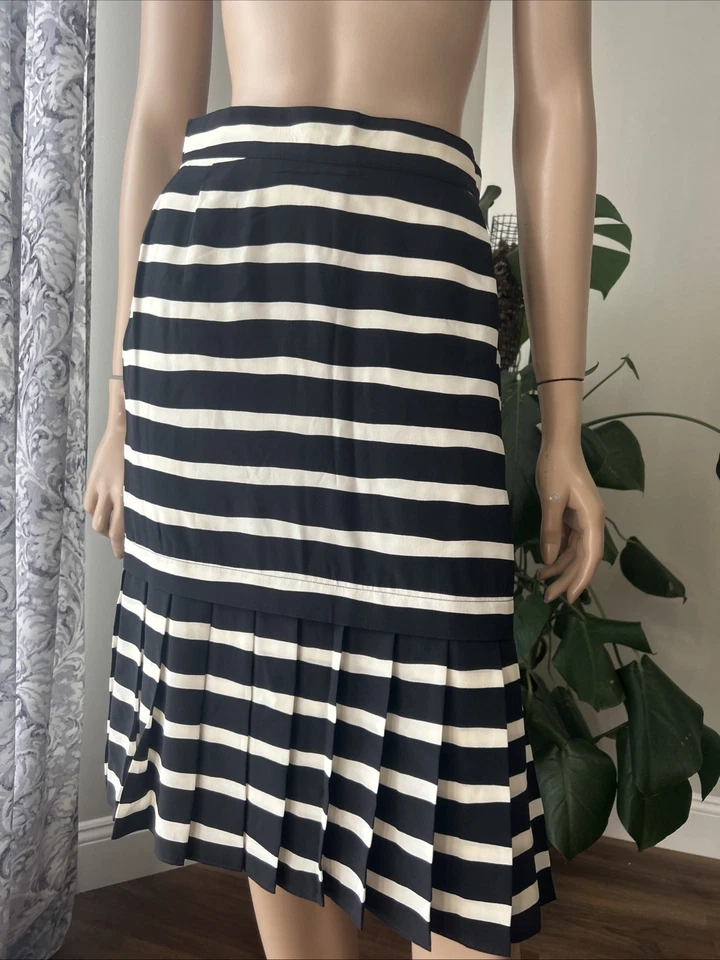 Falda plisada a rayas de seda vintage Louis Feraud talla 6 hecha en Alemania Foto 2 de 4