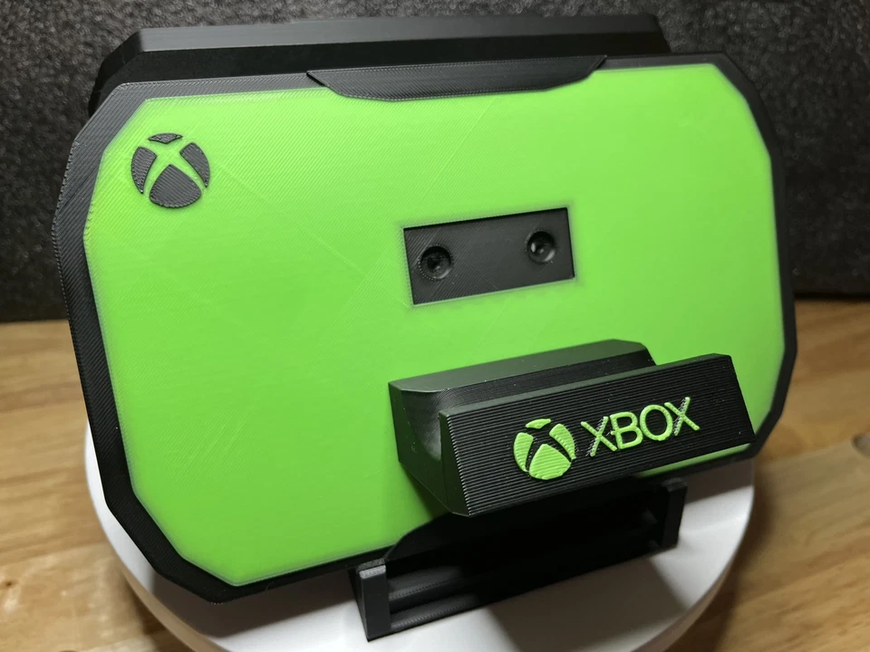 Xbox Series X/S /One Controller Wall Mount (Multi Color & Custom name) - Image 3 of 4