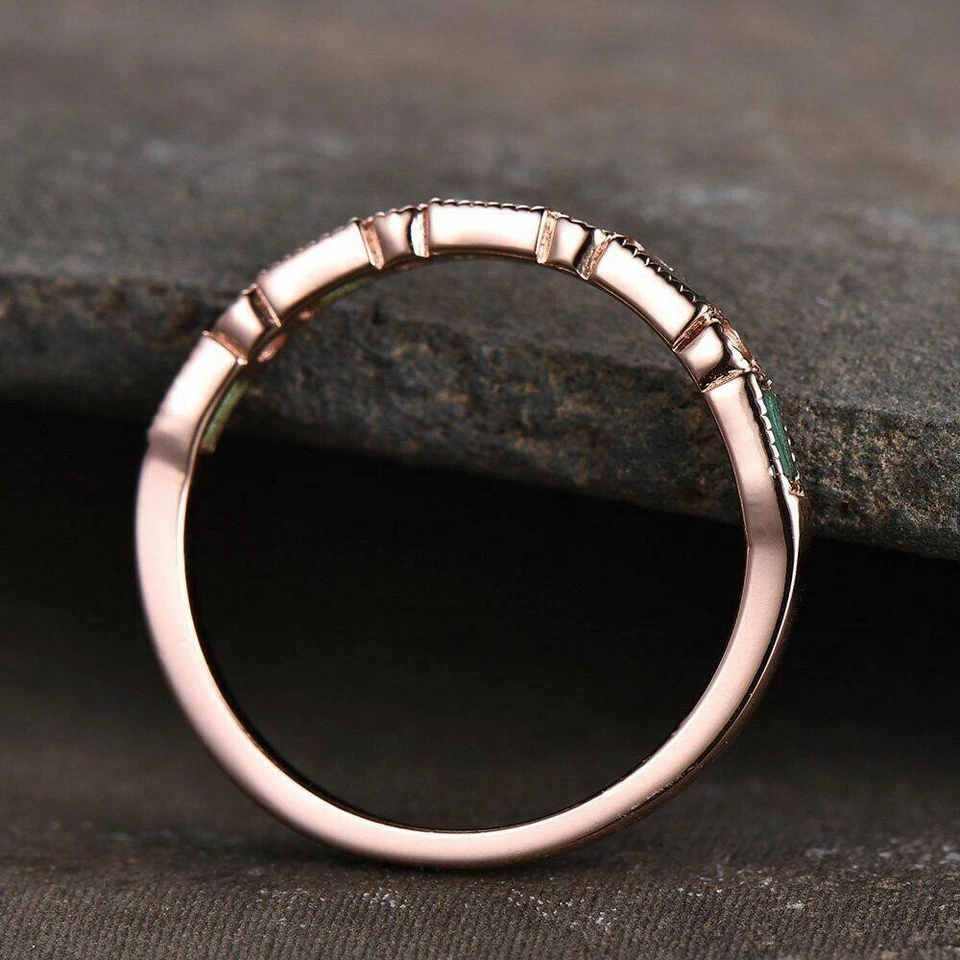 Обручальное кольцо из стерлингового серебра 925 пробы с имитацией зеленого изумруда 2 карата - Изображение 4 из 4