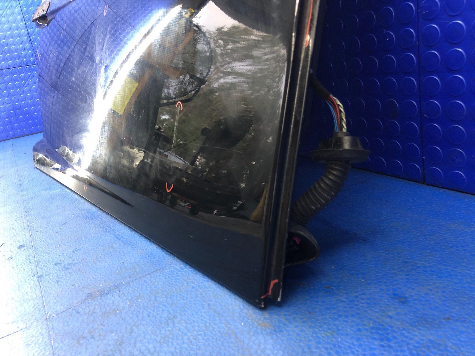 LAMBORGHINI GALLARDO FRONT RIGHT DOOR NERO NOCTIS (LY9B) *BURNT DAMAGE*