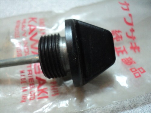 1973-75 KAWASAKI F11 F11A F11B 250 OIL DIPSTICK PLUG NOS OEM 16115-014 - Foto 3 di 3
