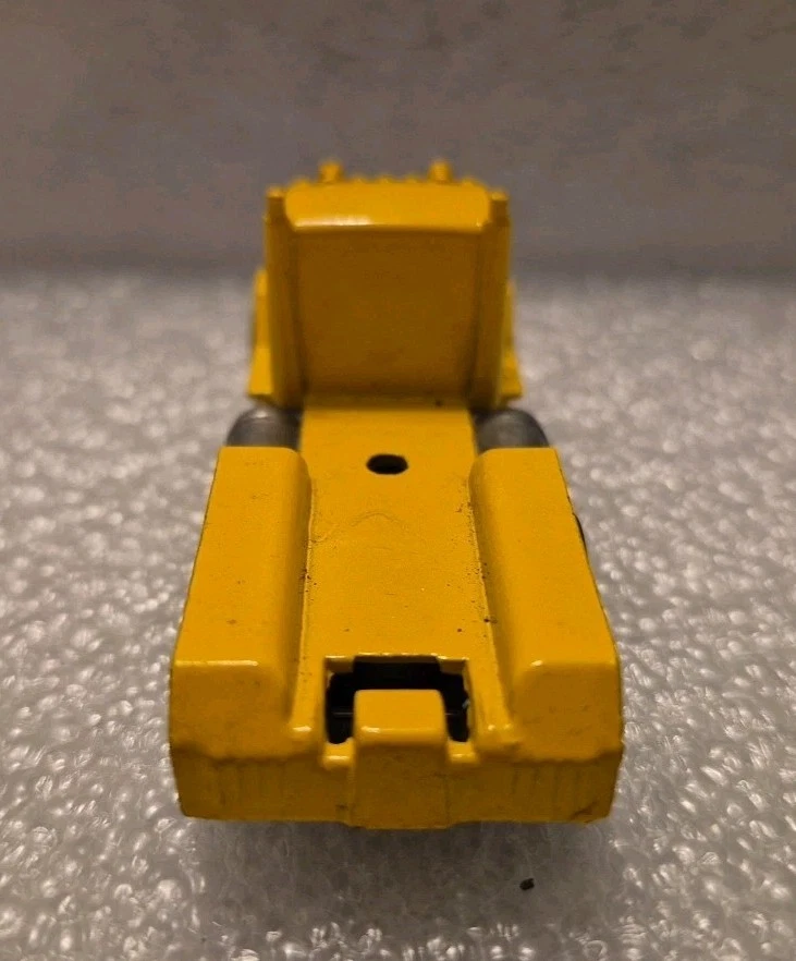 Hot Wheels Peterbilt Vintage 1979 Semi Truck Tractor Trailer Hauler Exc Cond - Image 2 of 4