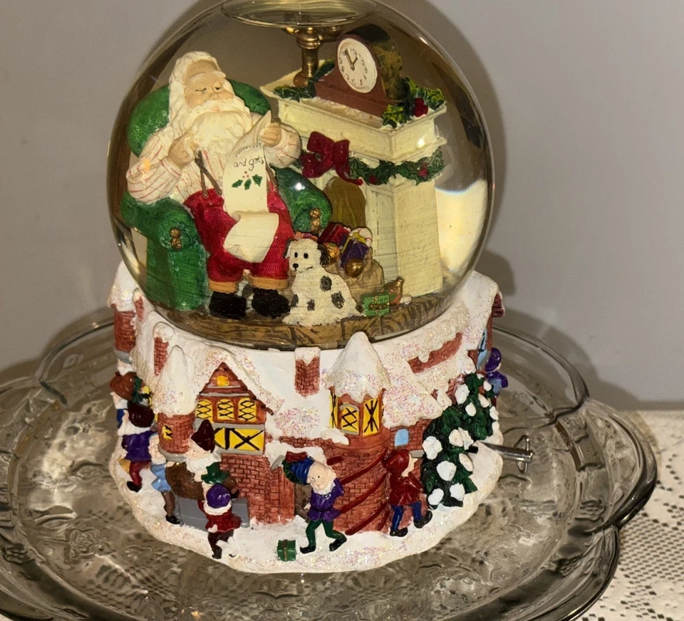 Globo de nieve musical grande de Navidad 1999 de colección - Santa Close está llegando a la ciudad - usado en excelente estado Foto 2 de 4