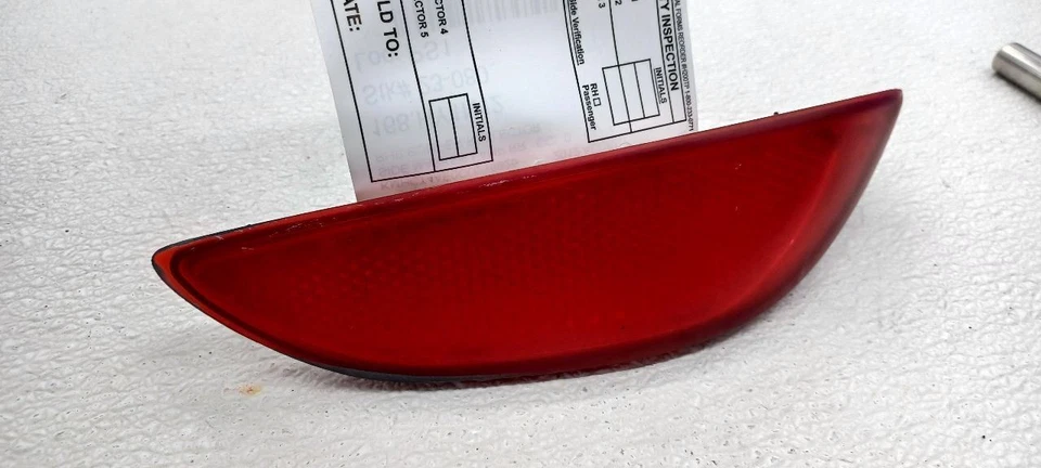 REFLECTOR PARACHOQUES TRASERO DERECHO HYUNDAI ACCENT 12 13 14 15 16 17 924061R000 Foto 4 de 4
