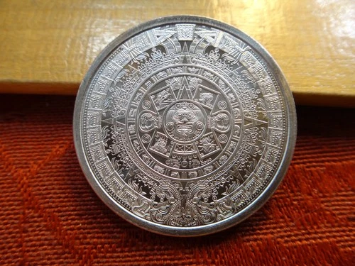 Aztec Calendar One Half 1/2 Oz .999 Silver Bullion Round - No Reserve