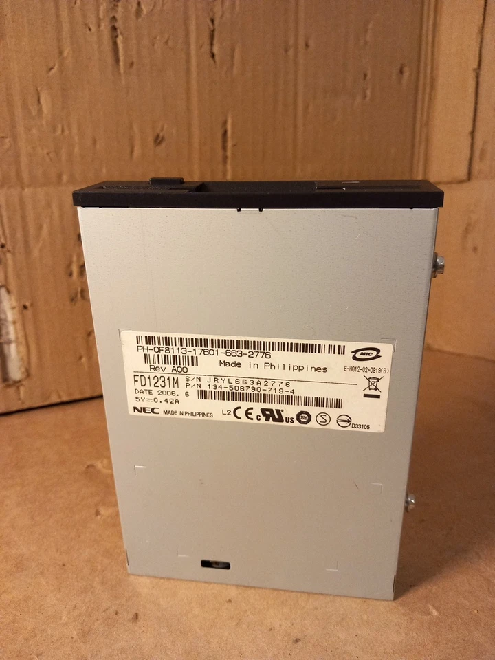 NEC FD1231M 134-506790-441-4 - 1.4MB 3.5" Floppy Disk Drive - Black - Image 3 of 4