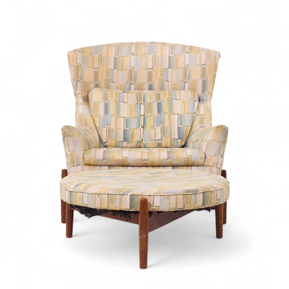 Silla grande y otomana Jens Risom para diseño Jens Risom Mid Century de nogal Foto 2 de 4