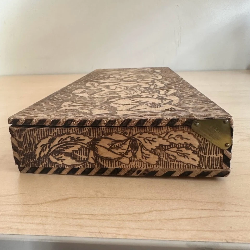 Antique Wizard L. F. Grammes & Son Wooden Box Pyrography Floral - Image 4 of 4