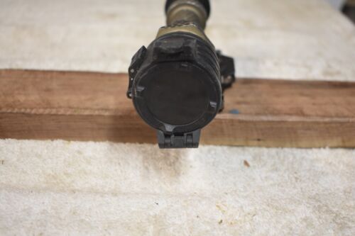 Surefire M951 with M93 lever lock Mount and Light cover - Picture 4 of 6