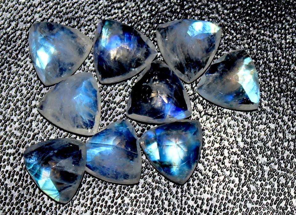 4 pcs Blue Play Flashy Rainbow Moonstone 9 mm Trillion Shape Faceted Loose Stone - Image 4 of 4