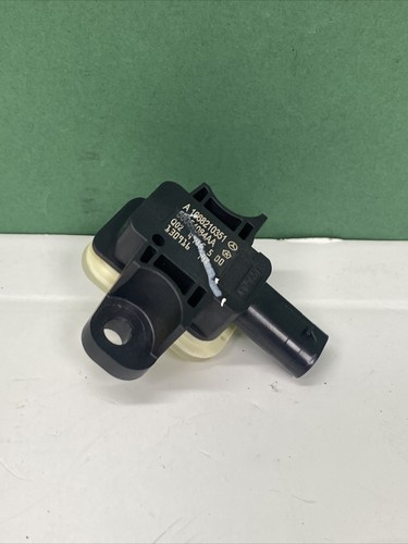 Dodge Charger 2011-2018 puerta delantera izquierda/derecha sensor de impacto de choque OEM 1668210351 - Imagen 7 de 12