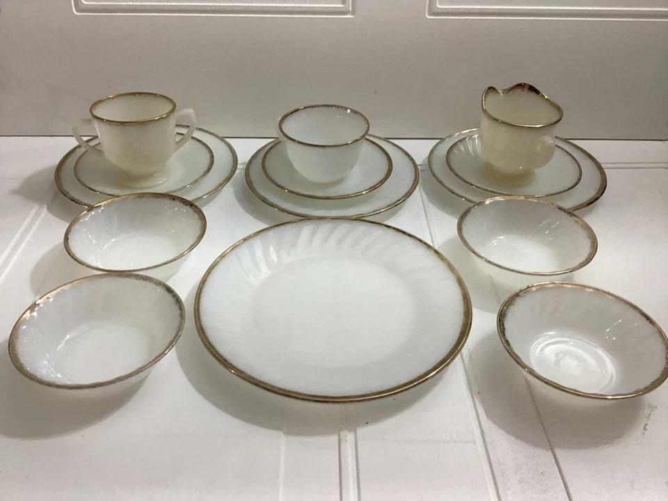 14 Pcs Vintage Fire King White swirl Milk Glass Oven Ware With Gold Rim - Image 3 of 4