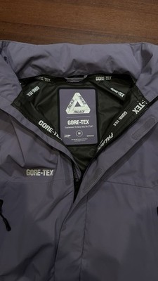 Palace GORE-TEX S-Tech Jacket Purple (Size Medium) Lightly Worn 