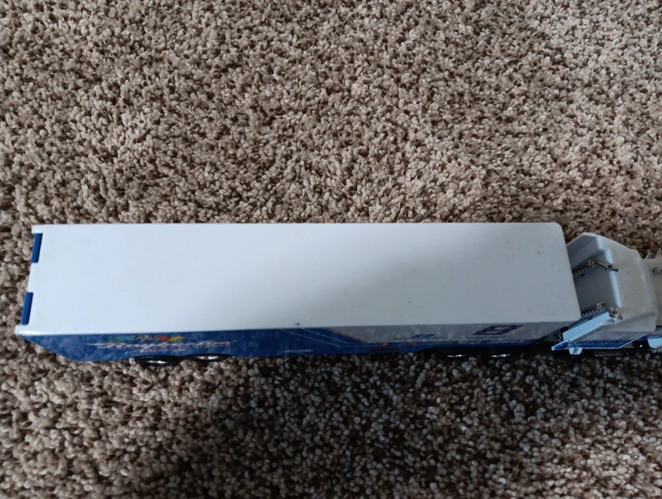 Remolque para carros Racing Champions Raybestos escala 1/64 #8 Sterling Marlin Foto 2 de 4