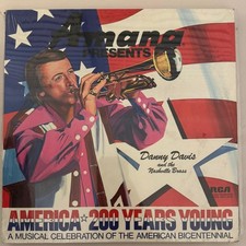 DANNY DAVIS AND THE NASHVILLE BRASS – AMERICA 200 YEARS YOUNG - VINYL LP - A21