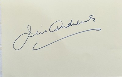 Julie Andrews signierte Seite ACG CERT AG76752